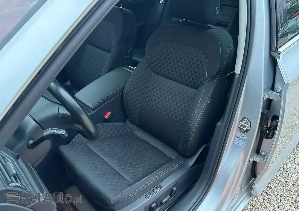 SKODA Superb 2.0 TDI 4x4 Style DSG