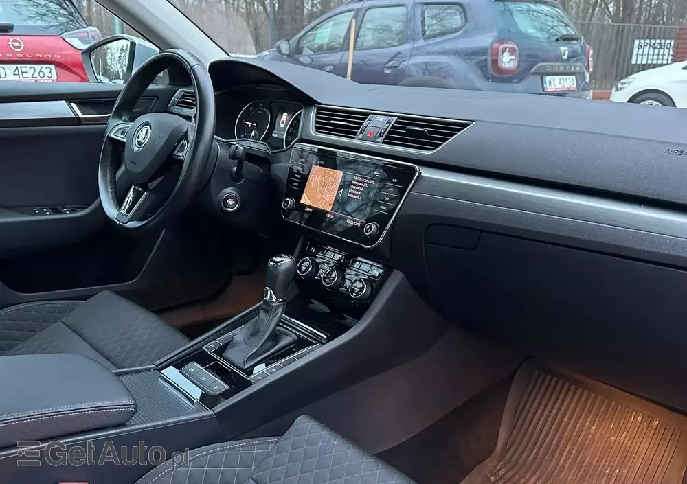 SKODA Superb 2.0 TDI 4x4 Style DSG