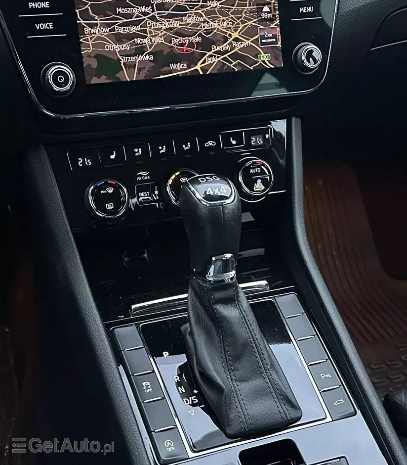 SKODA Superb 2.0 TDI 4x4 Style DSG