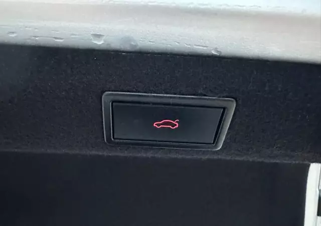 SKODA Superb 2.0 TDI 4x4 Style DSG