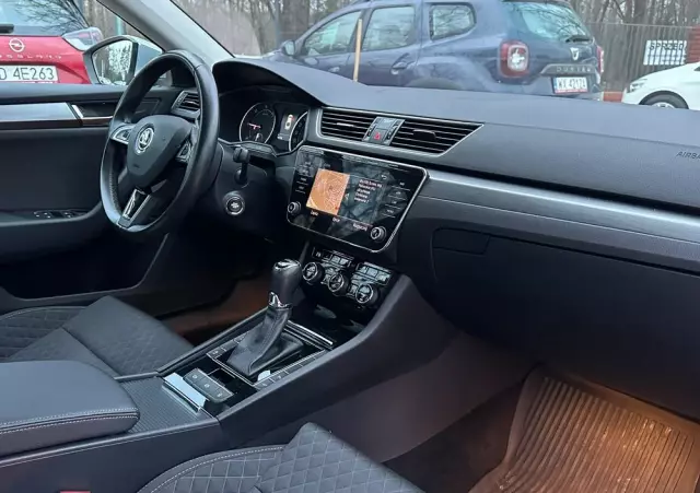 SKODA Superb 2.0 TDI 4x4 Style DSG