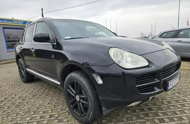 PORSCHE Cayenne 