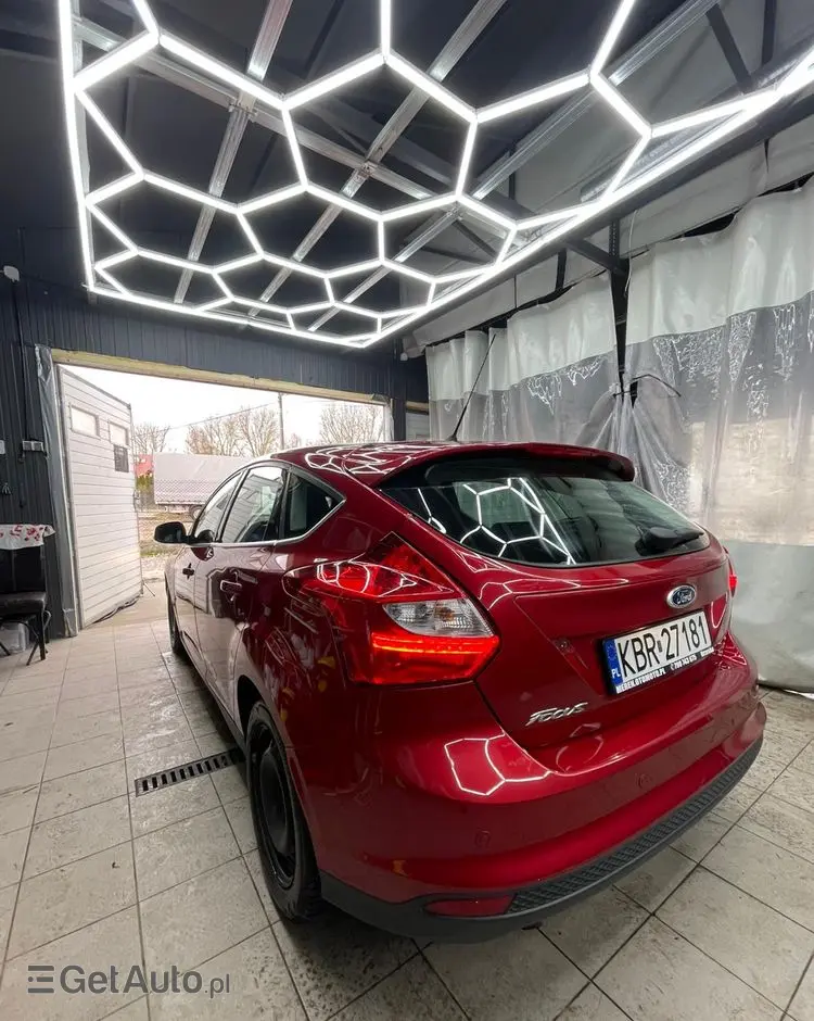 FORD Focus 1.0 EcoBoost Start-Stopp-System Business Edition