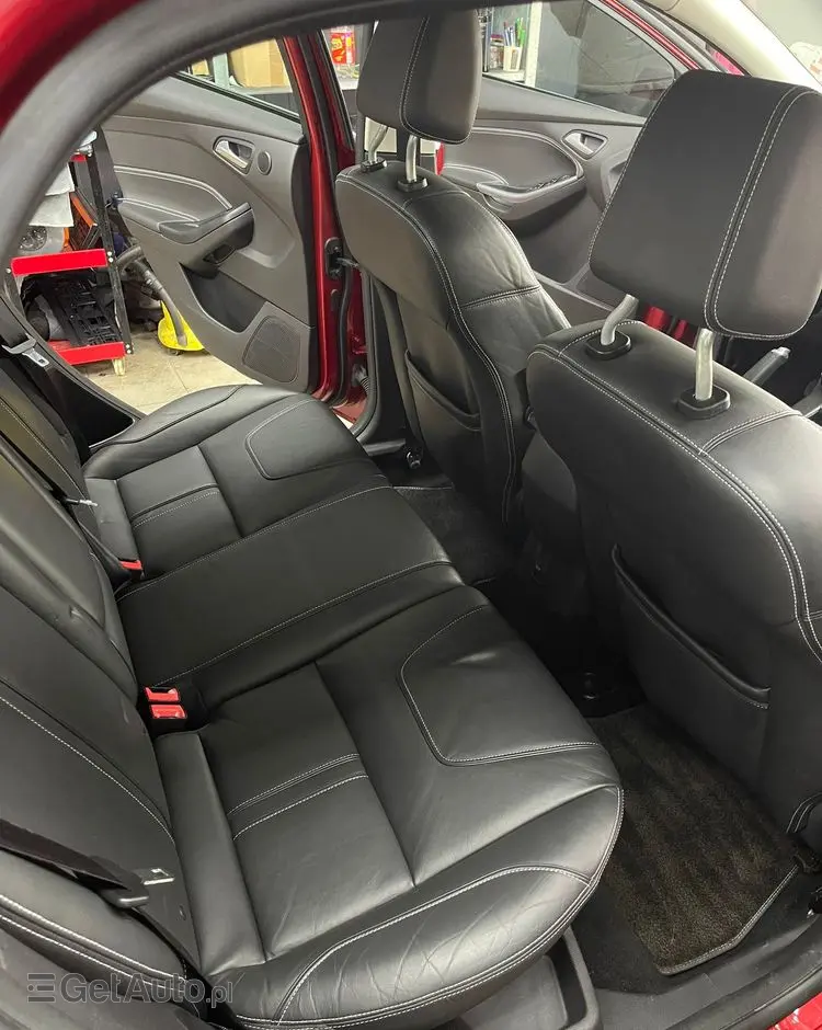 FORD Focus 1.0 EcoBoost Start-Stopp-System Business Edition