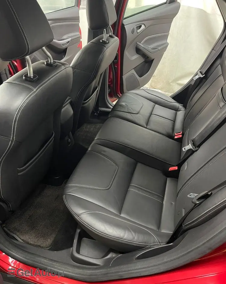 FORD Focus 1.0 EcoBoost Start-Stopp-System Business Edition