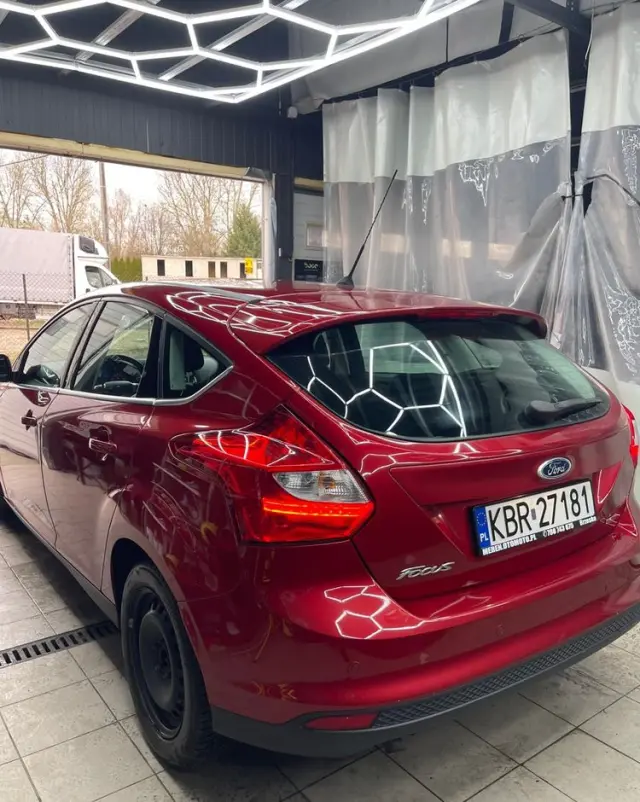 FORD Focus 1.0 EcoBoost Start-Stopp-System Business Edition