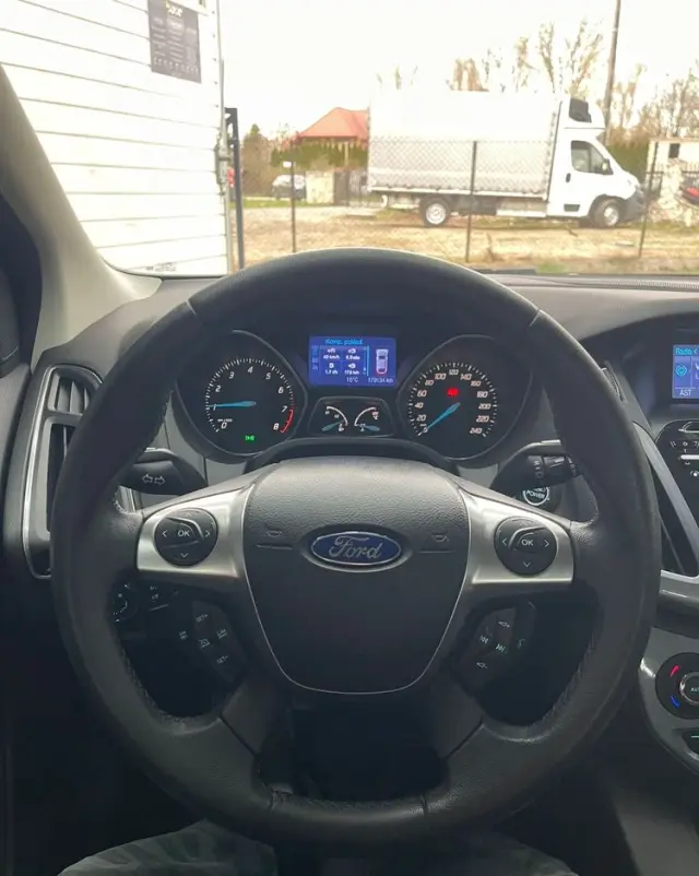 FORD Focus 1.0 EcoBoost Start-Stopp-System Business Edition