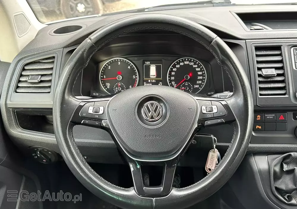 VOLKSWAGEN Caravelle 2.0 TDI L2 Highline