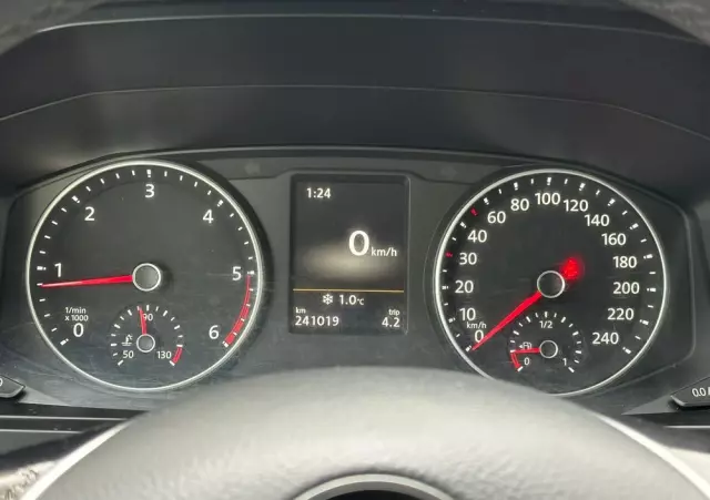 VOLKSWAGEN Caravelle 2.0 TDI L2 Highline