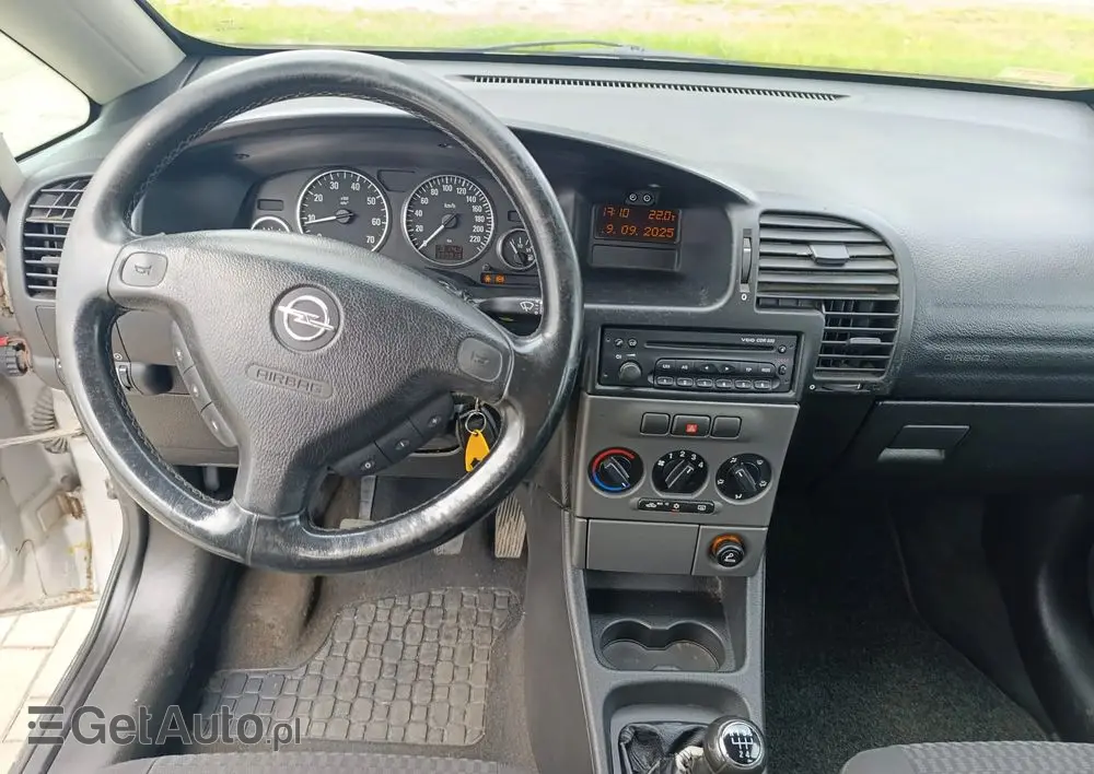 OPEL Zafira 1.8 16V Elegance