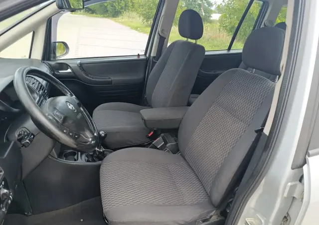 OPEL Zafira 1.8 16V Elegance