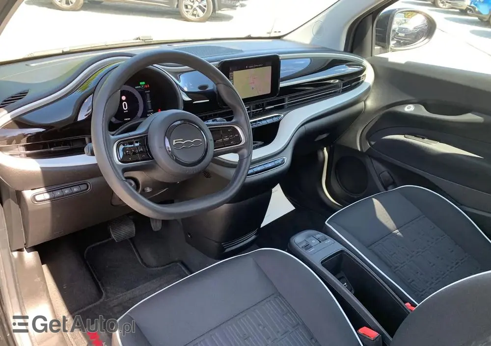FIAT 500e 23,8kWh C