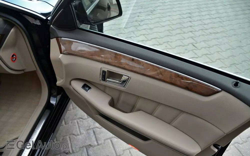 MERCEDES-BENZ Klasa E 