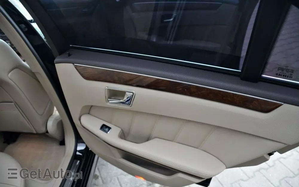 MERCEDES-BENZ Klasa E 