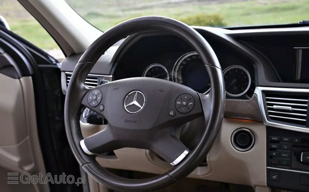 MERCEDES-BENZ Klasa E 