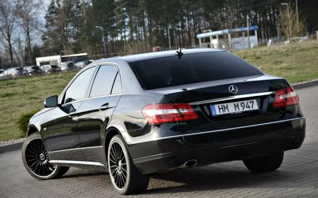 MERCEDES-BENZ Klasa E 