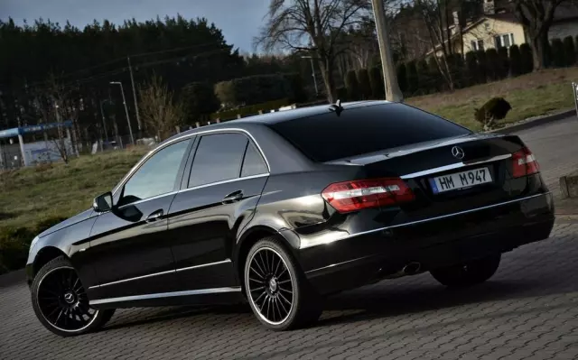 MERCEDES-BENZ Klasa E 