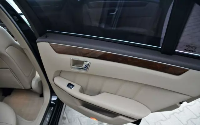 MERCEDES-BENZ Klasa E 