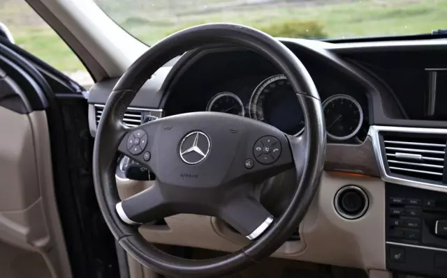 MERCEDES-BENZ Klasa E 