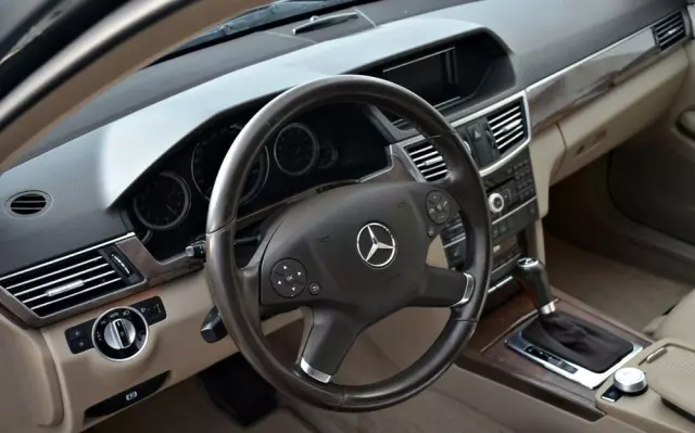 MERCEDES-BENZ Klasa E 