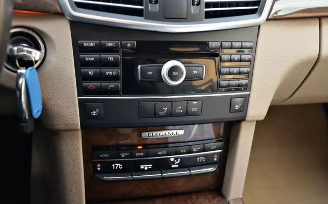 MERCEDES-BENZ Klasa E 