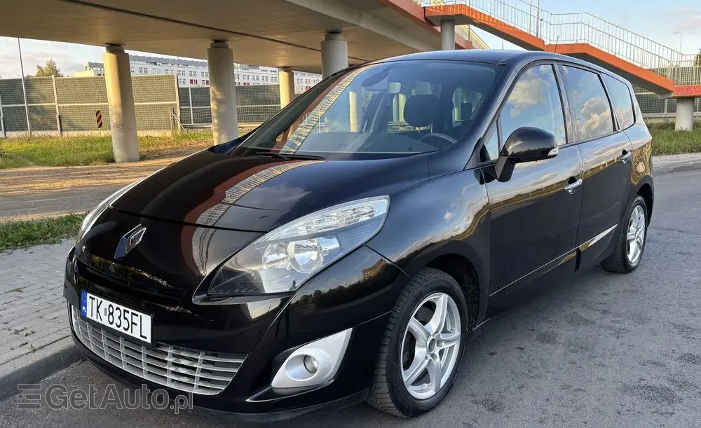 RENAULT Grand Scenic TCe 130 Dynamique