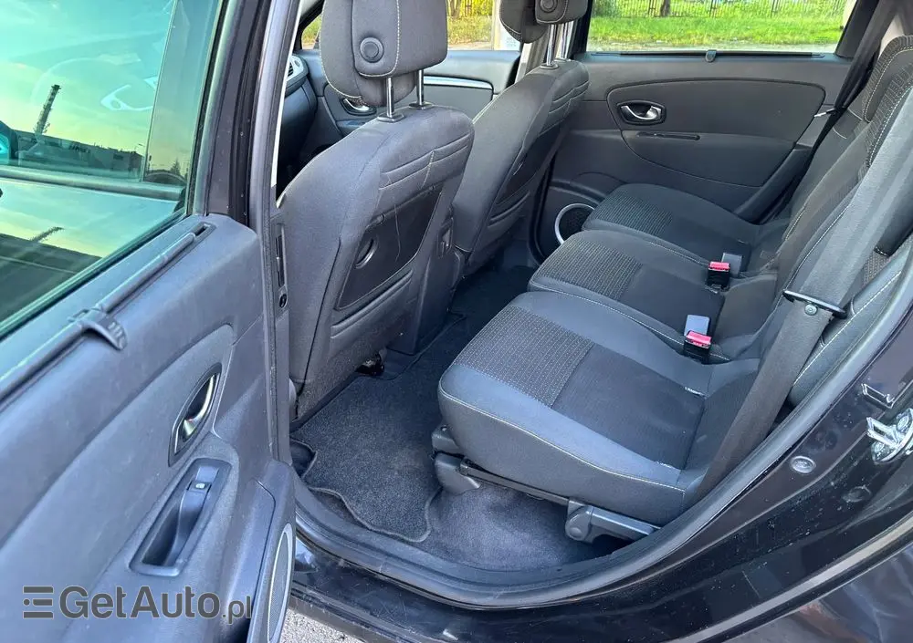 RENAULT Grand Scenic TCe 130 Dynamique