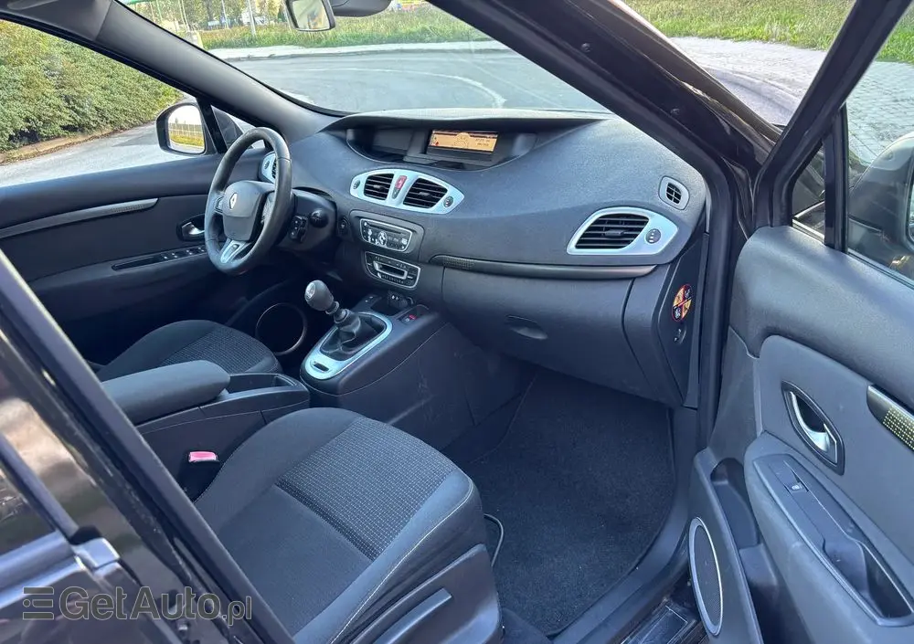 RENAULT Grand Scenic TCe 130 Dynamique