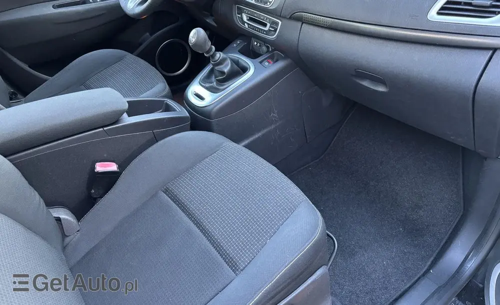 RENAULT Grand Scenic TCe 130 Dynamique