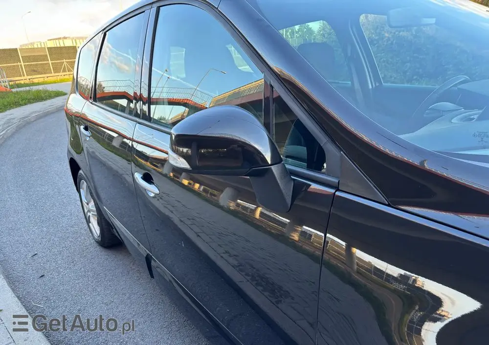 RENAULT Grand Scenic TCe 130 Dynamique