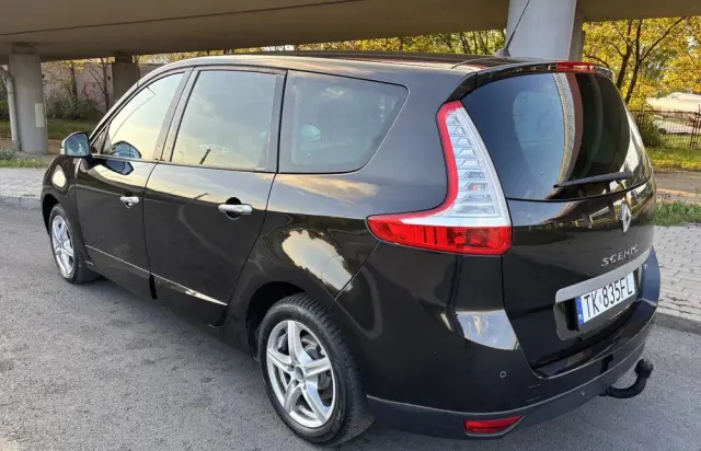 RENAULT Grand Scenic TCe 130 Dynamique