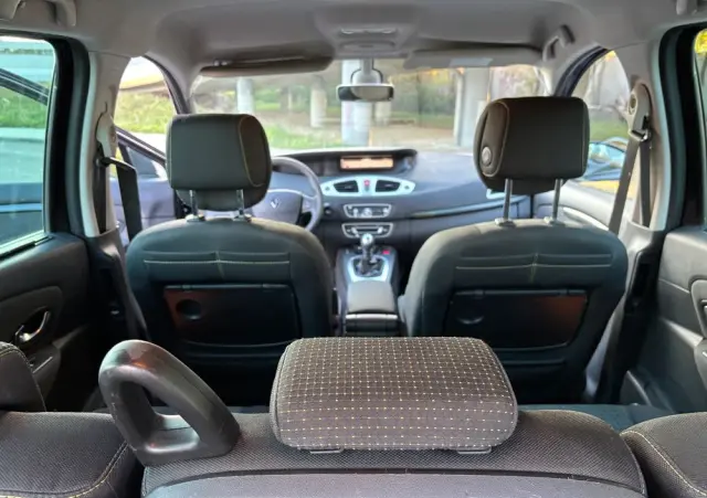 RENAULT Grand Scenic TCe 130 Dynamique