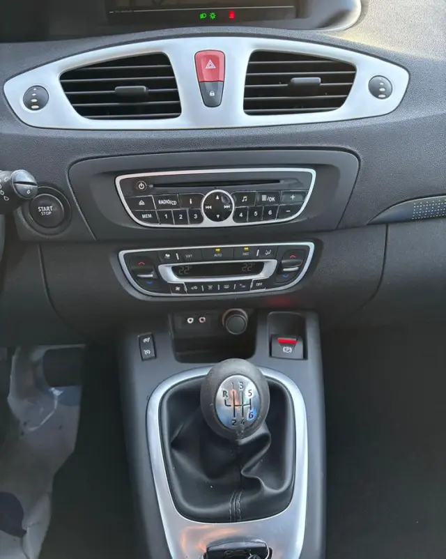 RENAULT Grand Scenic TCe 130 Dynamique