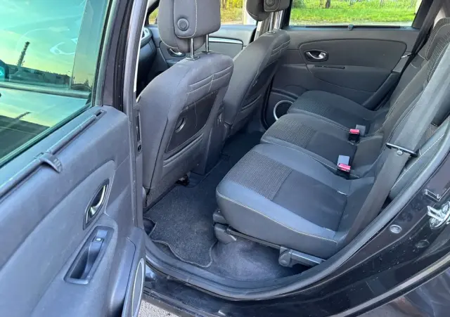 RENAULT Grand Scenic TCe 130 Dynamique