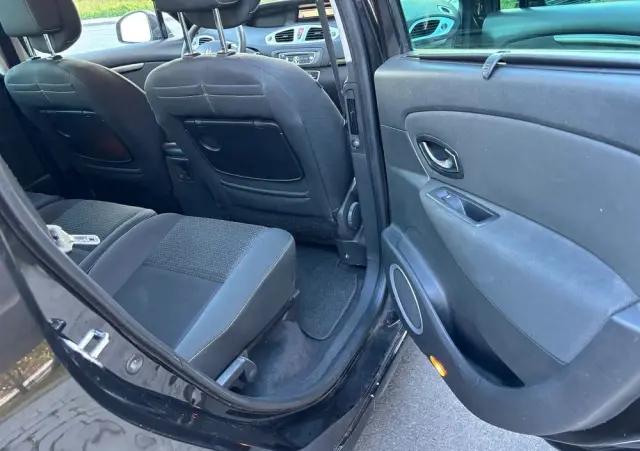 RENAULT Grand Scenic TCe 130 Dynamique