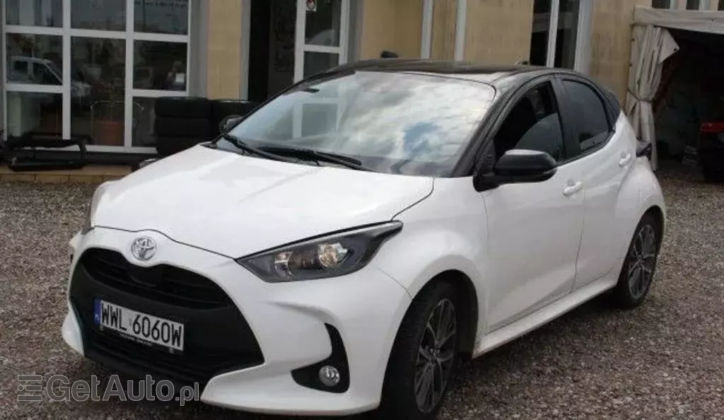 TOYOTA Yaris 