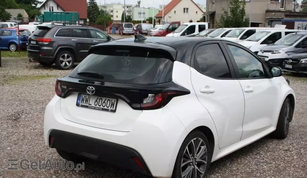 TOYOTA Yaris 