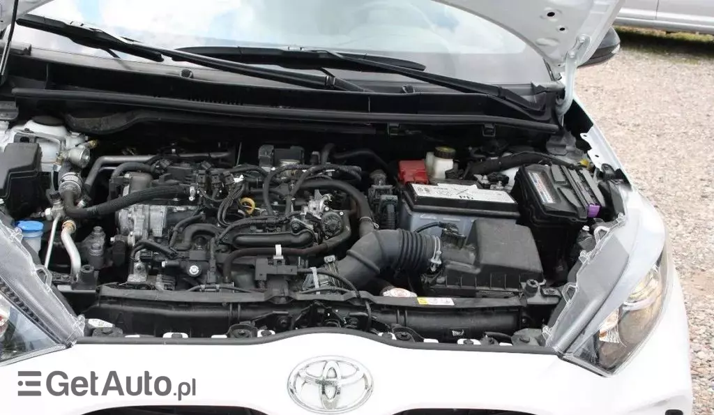 TOYOTA Yaris 
