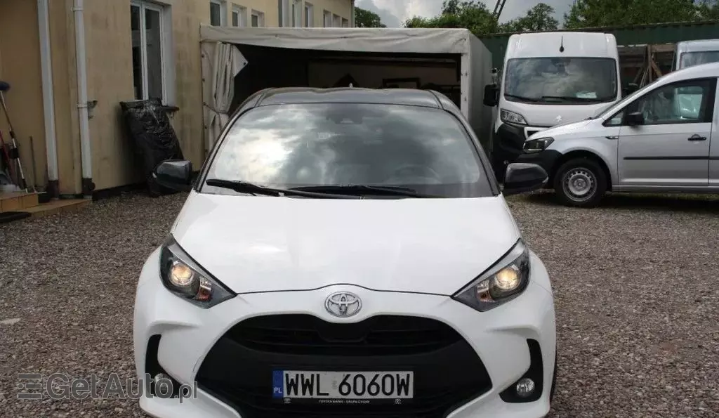 TOYOTA Yaris 