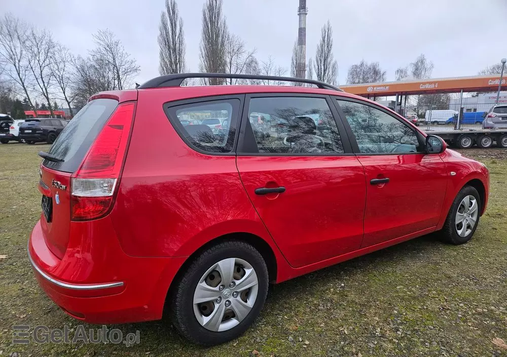 HYUNDAI I30 1.4 blue Comfort