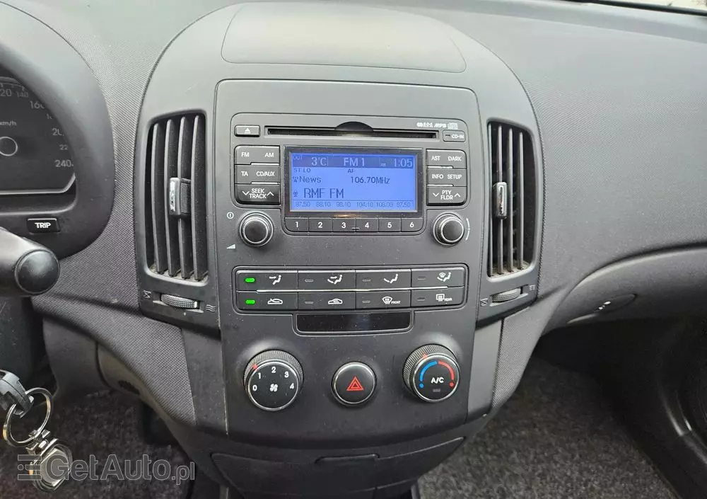 HYUNDAI I30 1.4 blue Comfort