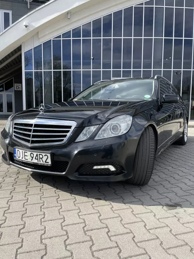 MERCEDES-BENZ Klasa E 4Matic Avantgarde