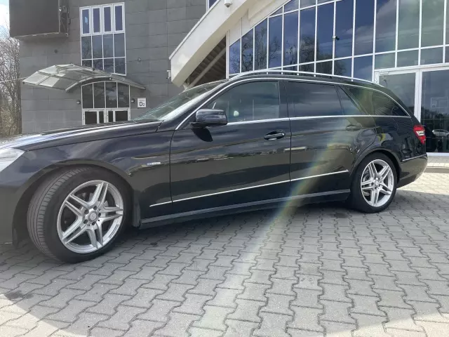 MERCEDES-BENZ Klasa E 4Matic Avantgarde