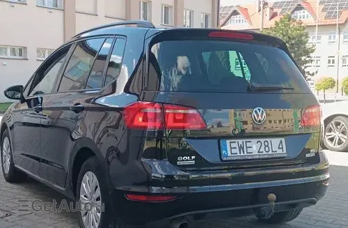 VOLKSWAGEN Golf Sportsvan 