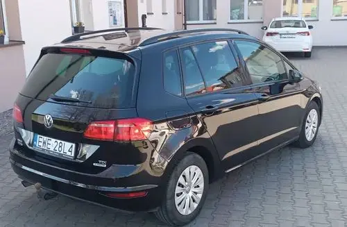VOLKSWAGEN Golf Sportsvan 