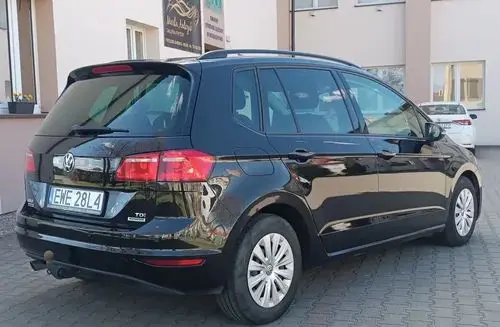 VOLKSWAGEN Golf Sportsvan 