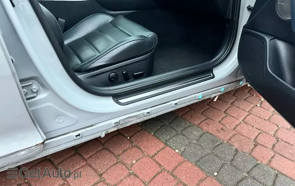 KIA Stinger 3.3 T-GDI V6 GT AWD