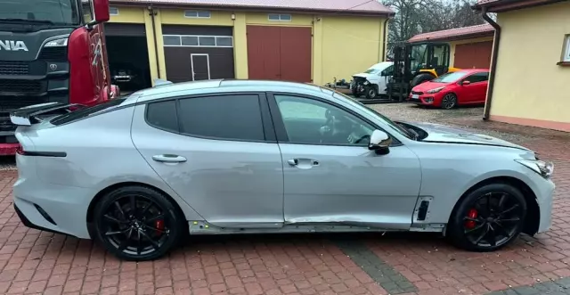KIA Stinger 3.3 T-GDI V6 GT AWD