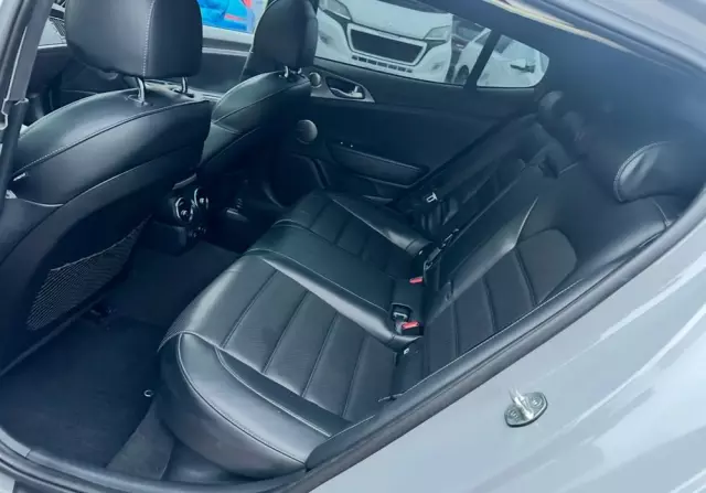 KIA Stinger 3.3 T-GDI V6 GT AWD