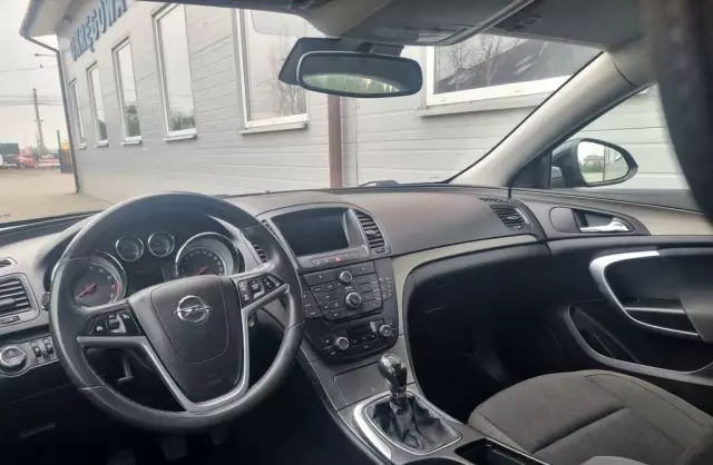 OPEL Insignia 